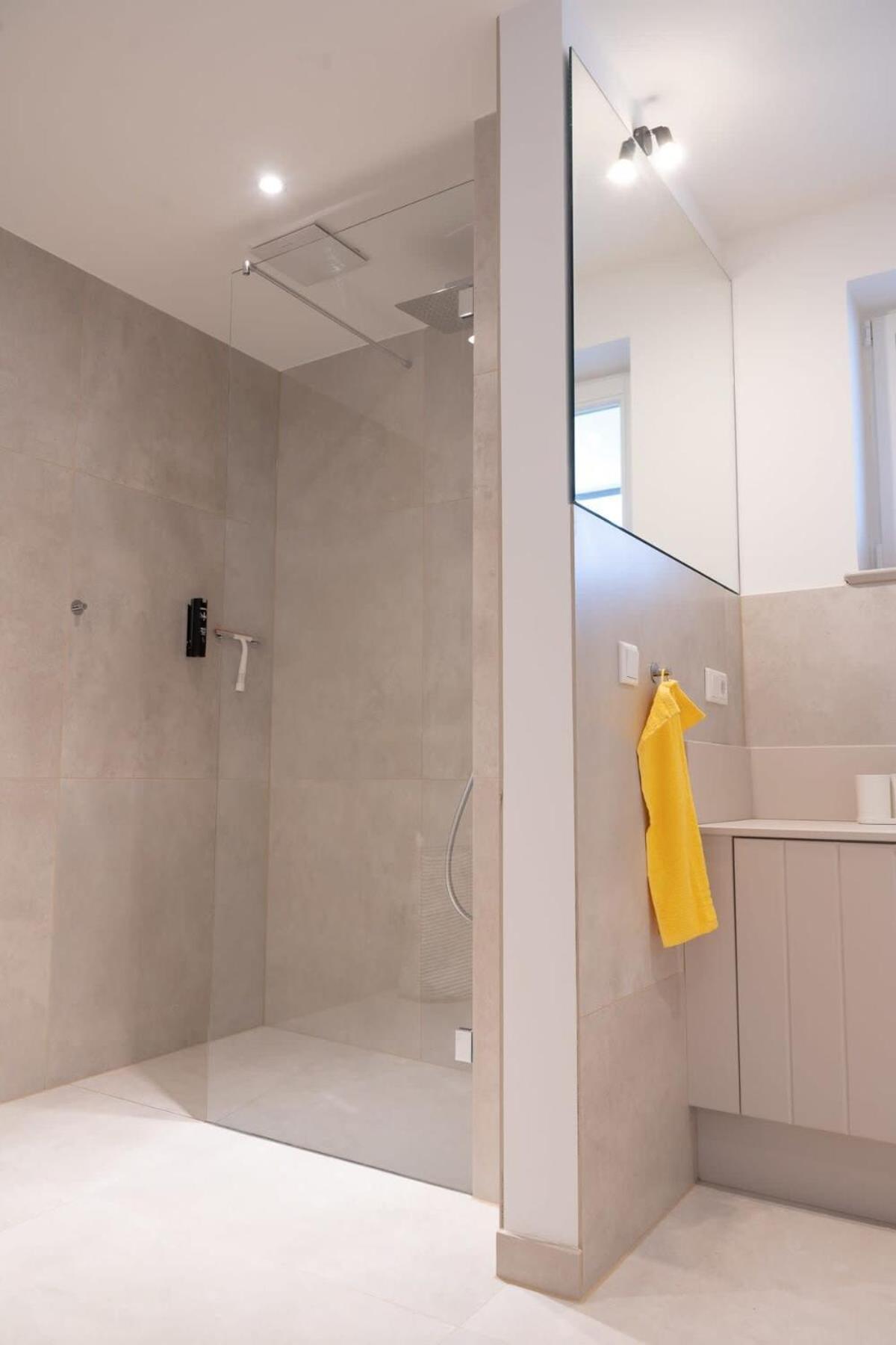 המבורג Spacious 3-Bedroom Apartment Near Eilbekpark מראה חיצוני תמונה